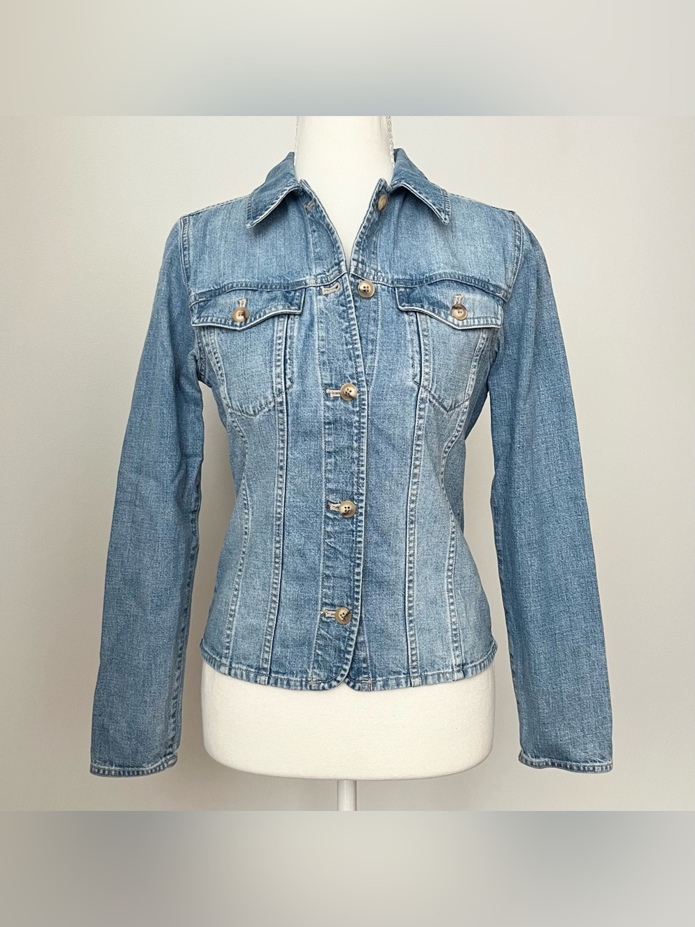 Madewell Women's Denim Jacket Shacket XS Slim Fit Shrunken Blue Sanwald Preppy
